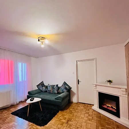 Apartment House24 Gari *